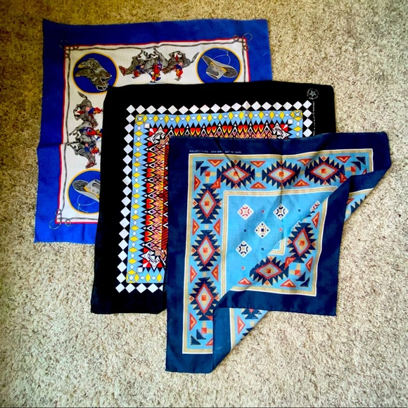 Other - 🦋2/$10 Set of 3 bandanas